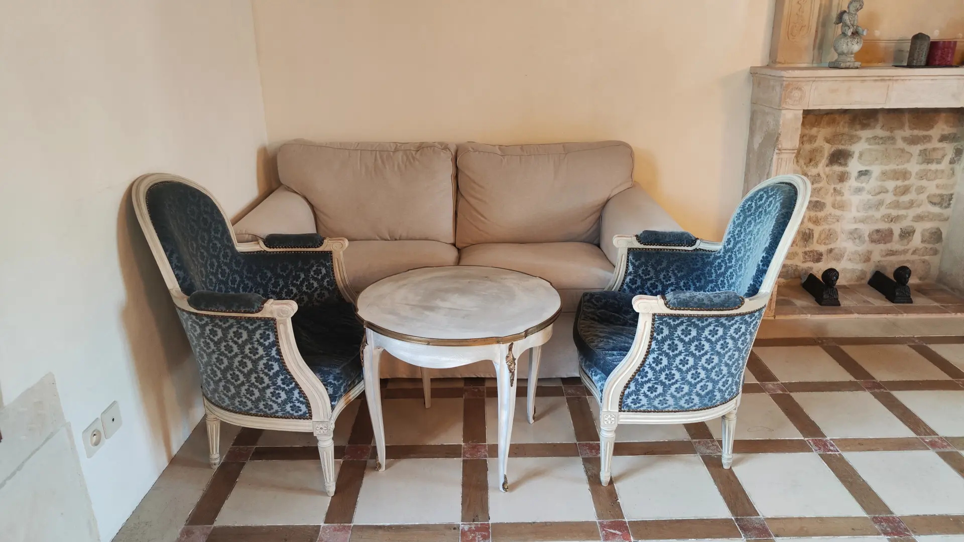 Sentimental Belongings - Managing a Bereavement House Clearance